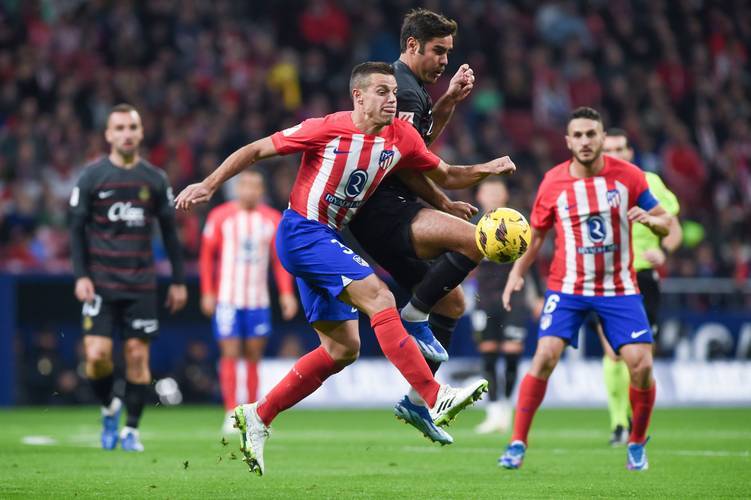 传承！达伦弗莱彻2014年最后一次在曼联出场，11年后儿子曼联首秀（传承接力：达伦·弗莱彻2014谢幕曼联，11年后儿子上演红魔首秀）