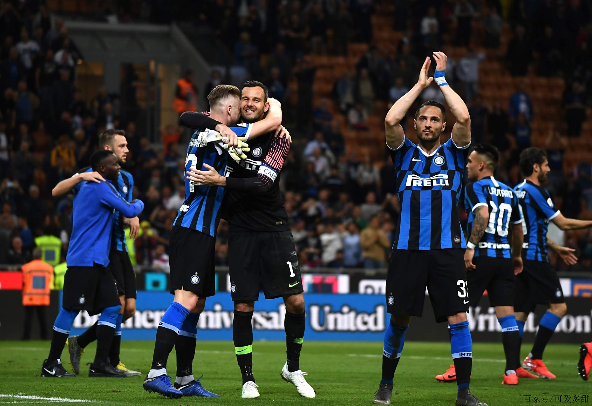 图片报：皇萨仁等豪门都在争夺16岁艾希霍恩，赫塔想和他续约（图片报：皇萨仁等豪门竞逐16岁天才艾希霍恩，赫塔力争续约留人）