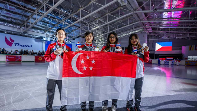 电讯报：队史传奇伊恩·拉什被送往重症监护室，利物浦送祝福（电讯报：利物浦名宿伊恩·拉什进入ICU，俱乐部致以祝愿）