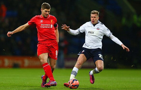 35岁之后25+次数：库里达成100次里程碑，詹姆斯领跑（35岁后25+次数榜：库里破百里程碑，詹姆斯继续领跑）