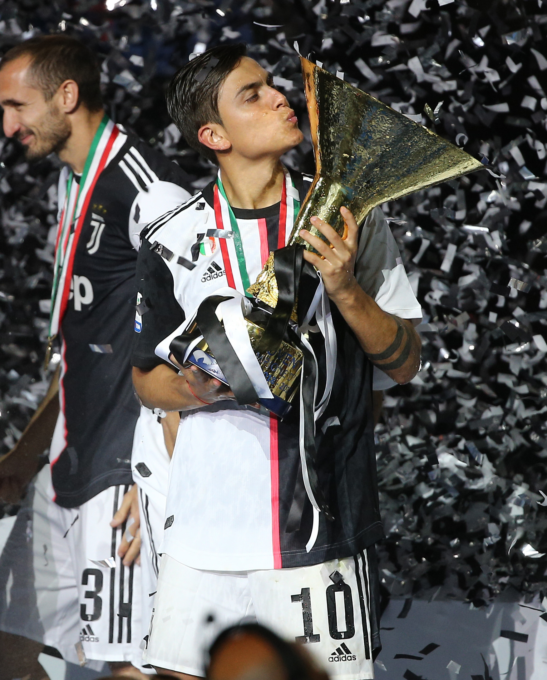 官方：韩国裁判组将执法申花vs神户胜利船，金钟赫担任主裁判（官方确认：韩国裁判组执法申花对神户胜利船，金钟赫主哨）