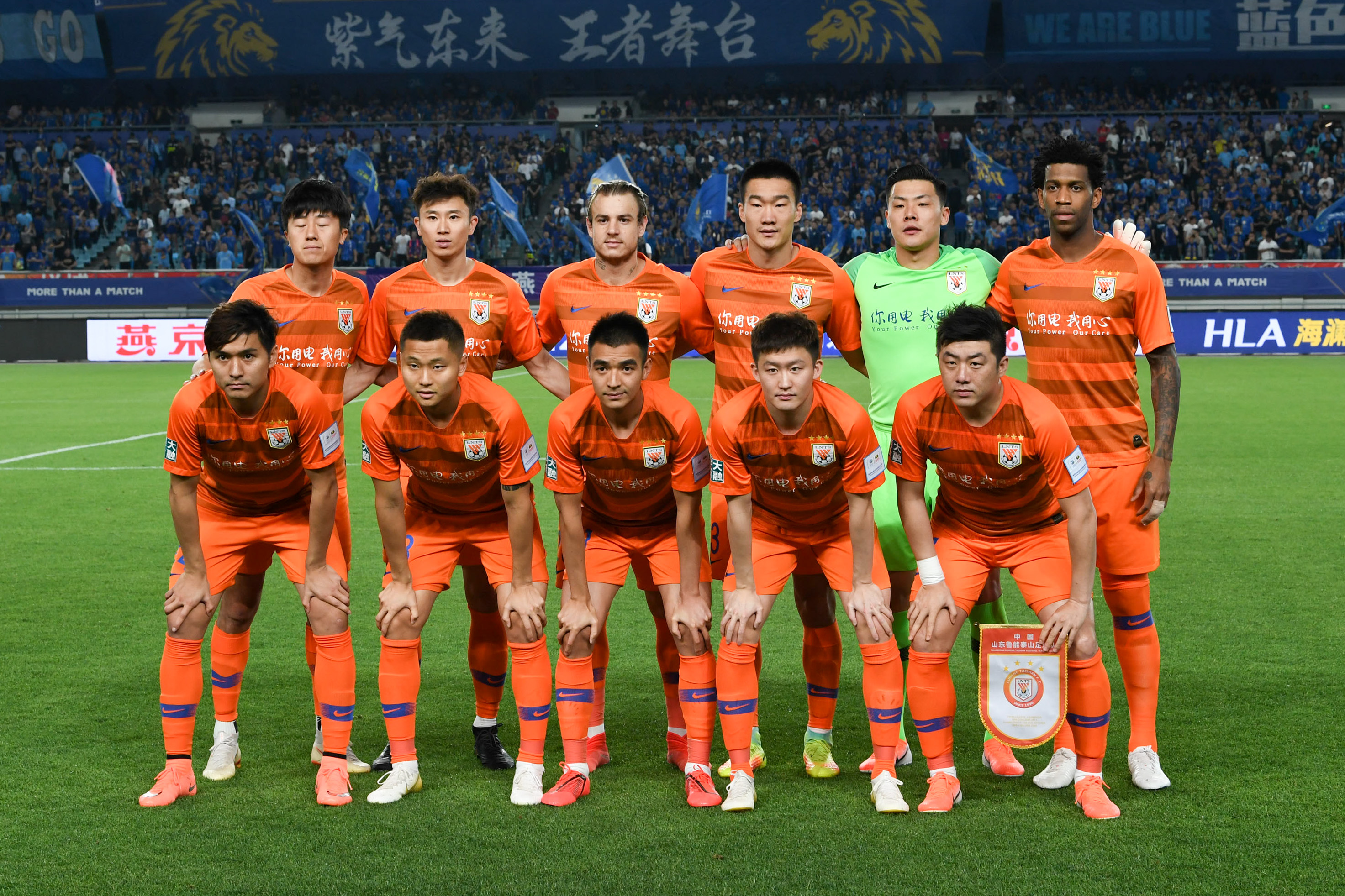 奥斯卡、约尼查助阵，怒放竞技场3V3街头足球赛玉溪站落幕（玉溪站收官：奥斯卡、约尼查助阵，怒放竞技场3V3街头足球赛圆满落幕）